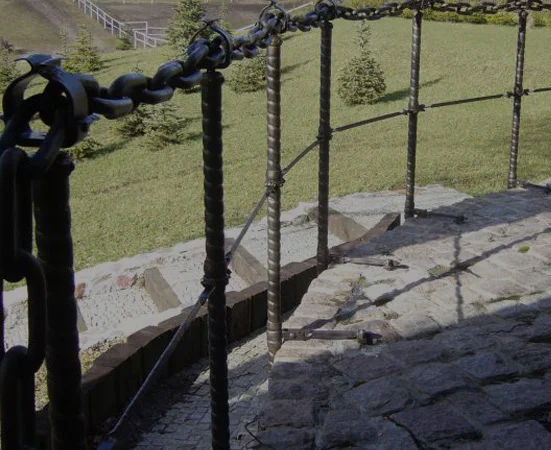BRAMY, BALUSTRADY I BALKONY